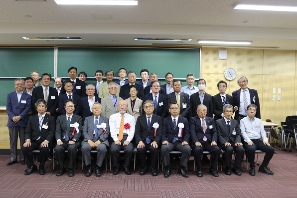 2024home.jpg(106554 byte)